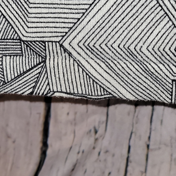 Volcom organic black/white knit A line dress - Picture 4 of 5